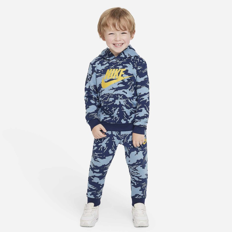 Kids Nike Hoodies & Sweatshirts | Nike