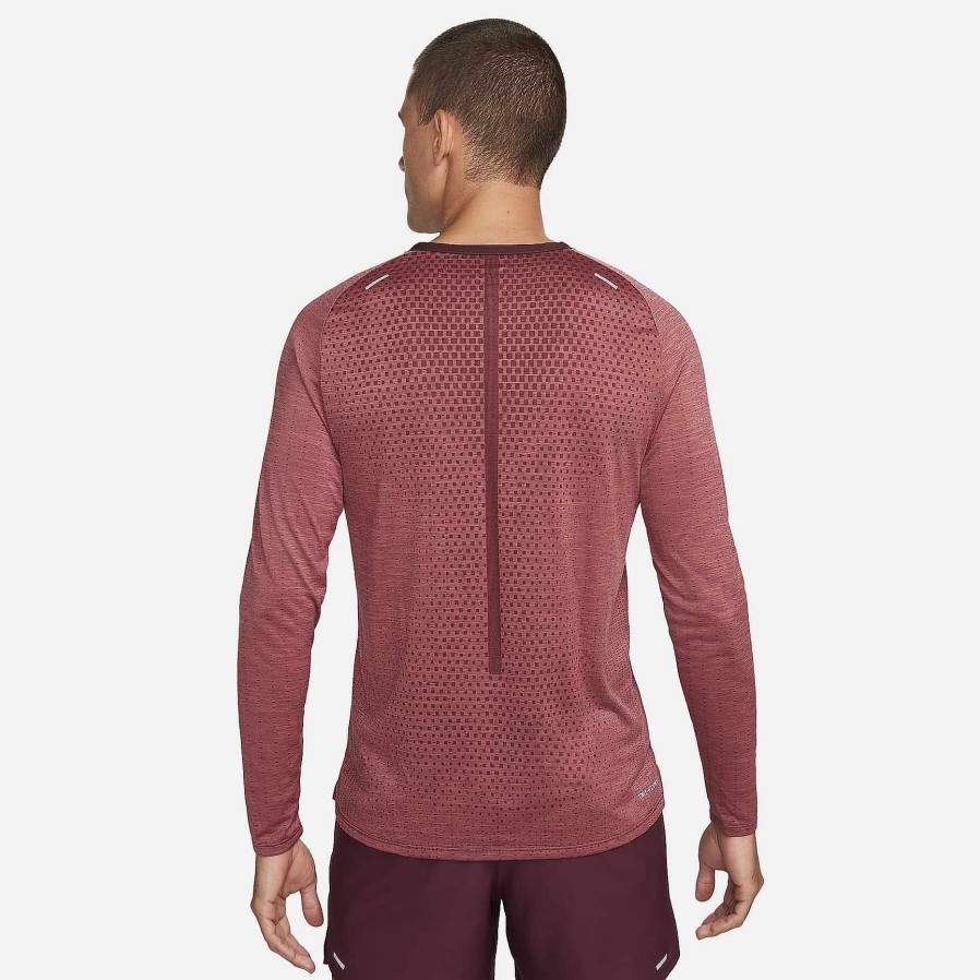 Men Nike Tops & T-Shirts | Nike Techknit