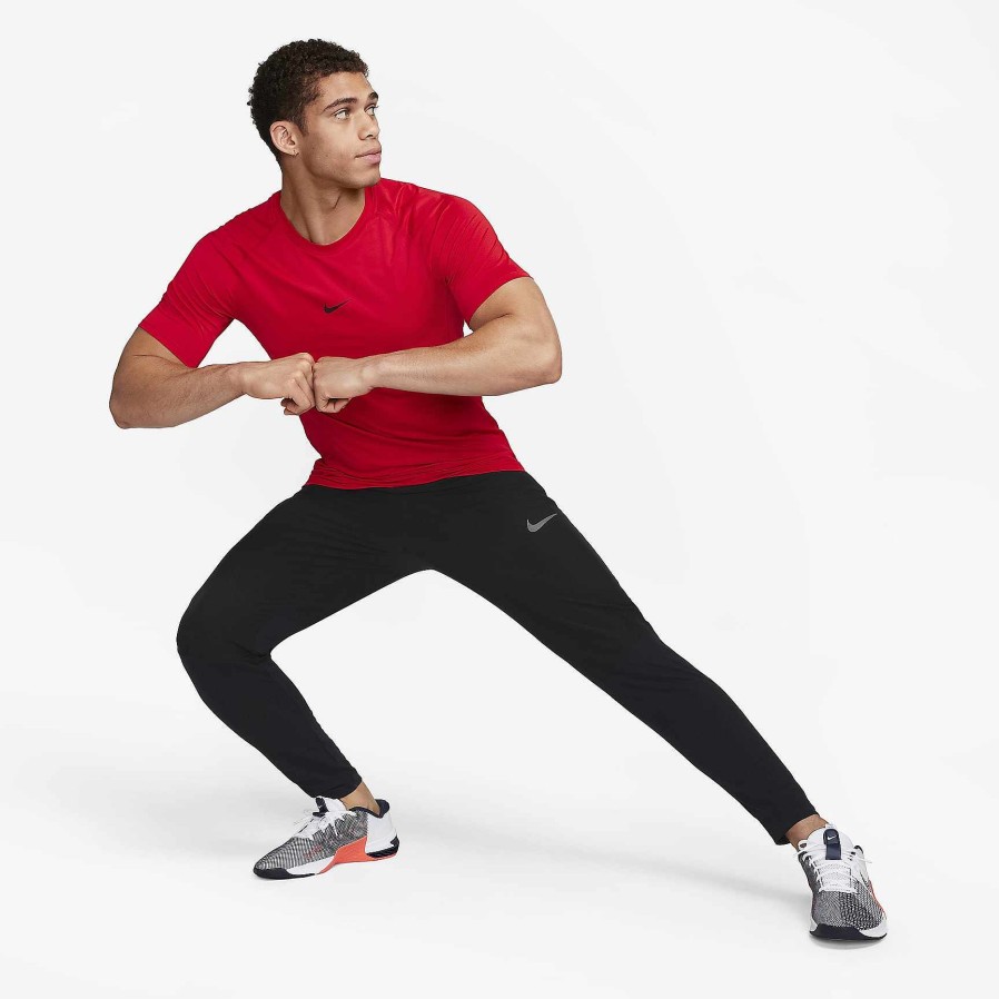 Men Nike Tops & T-Shirts | Nike Pro