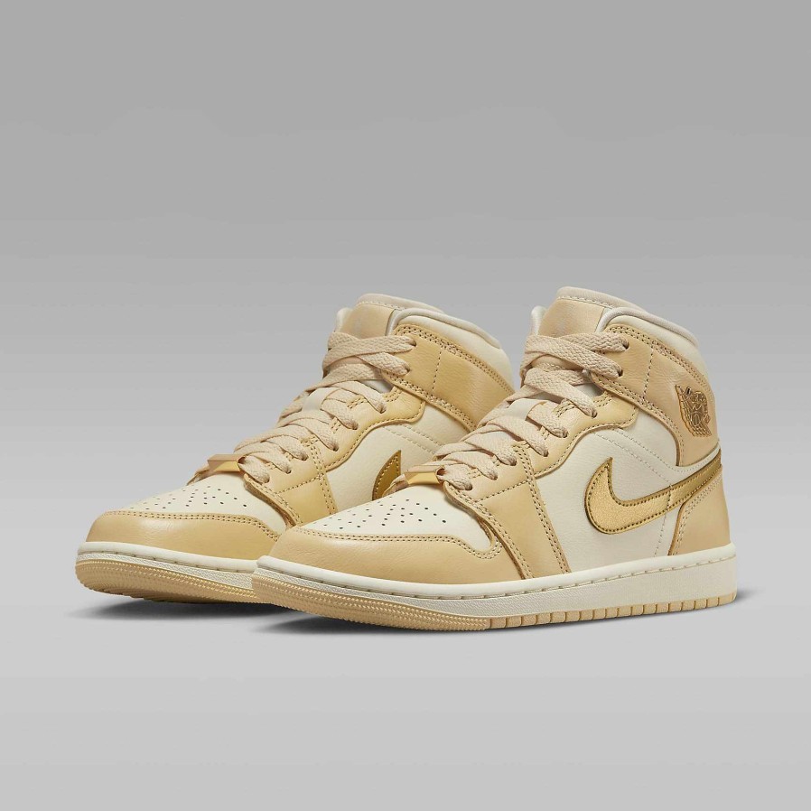 Women Nike Lifestyle | Air Jordan 1 Mid Se