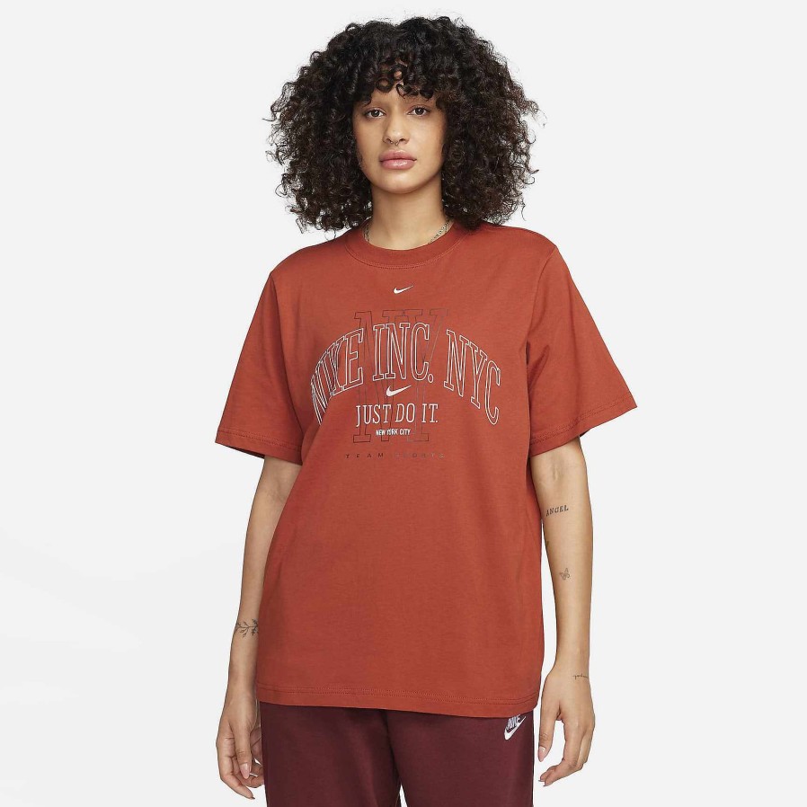 Women Nike Tops & T-Shirts | Nike Sportswear Essential