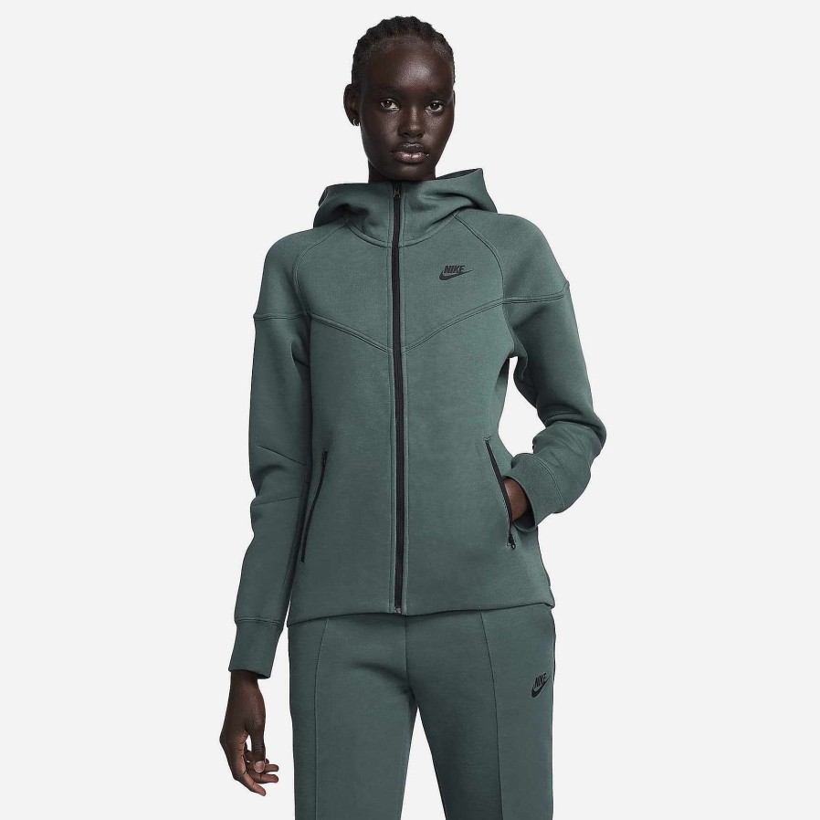 Women Nike Outerwear & Jackets | Nike Sportswear Tech Fleece Windrunner