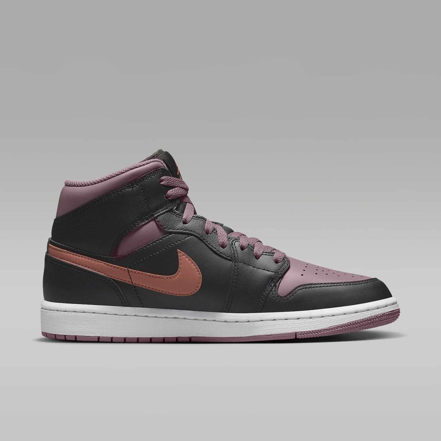 Men Nike Lifestyle | Air Jordan 1 Mid Se