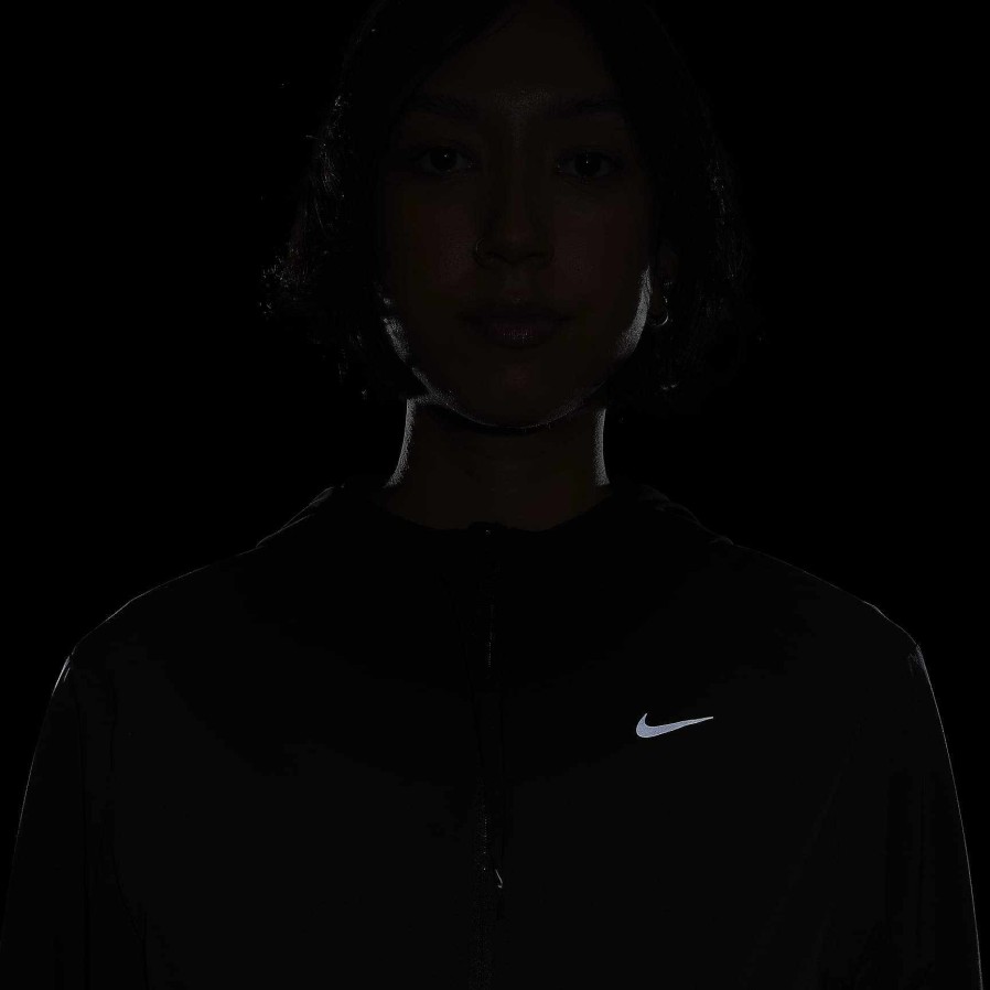 Women Nike Outerwear & Jackets | Nike Bliss (M)