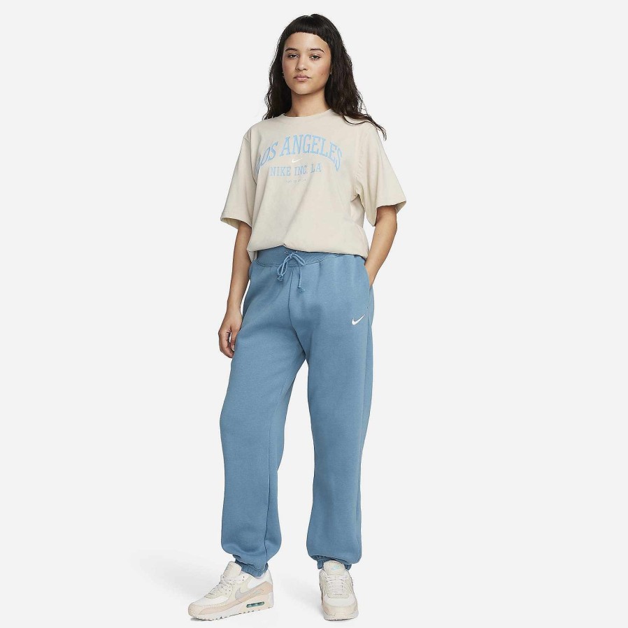 Women Nike Tops & T-Shirts | Nike Sportswear Essentials