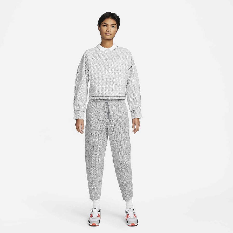 Women Nike Hoodies & Sweatshirts | Nike Forward