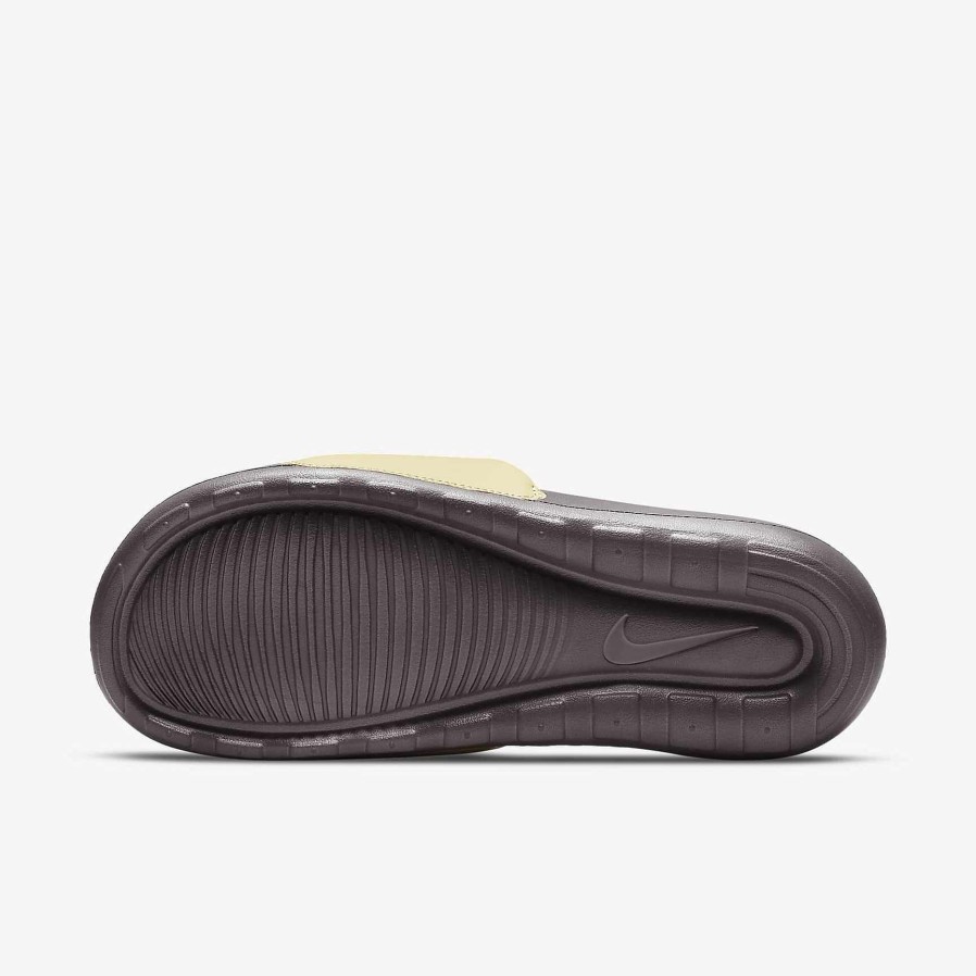 Men Nike Sandals & Slides | Nike Victori One