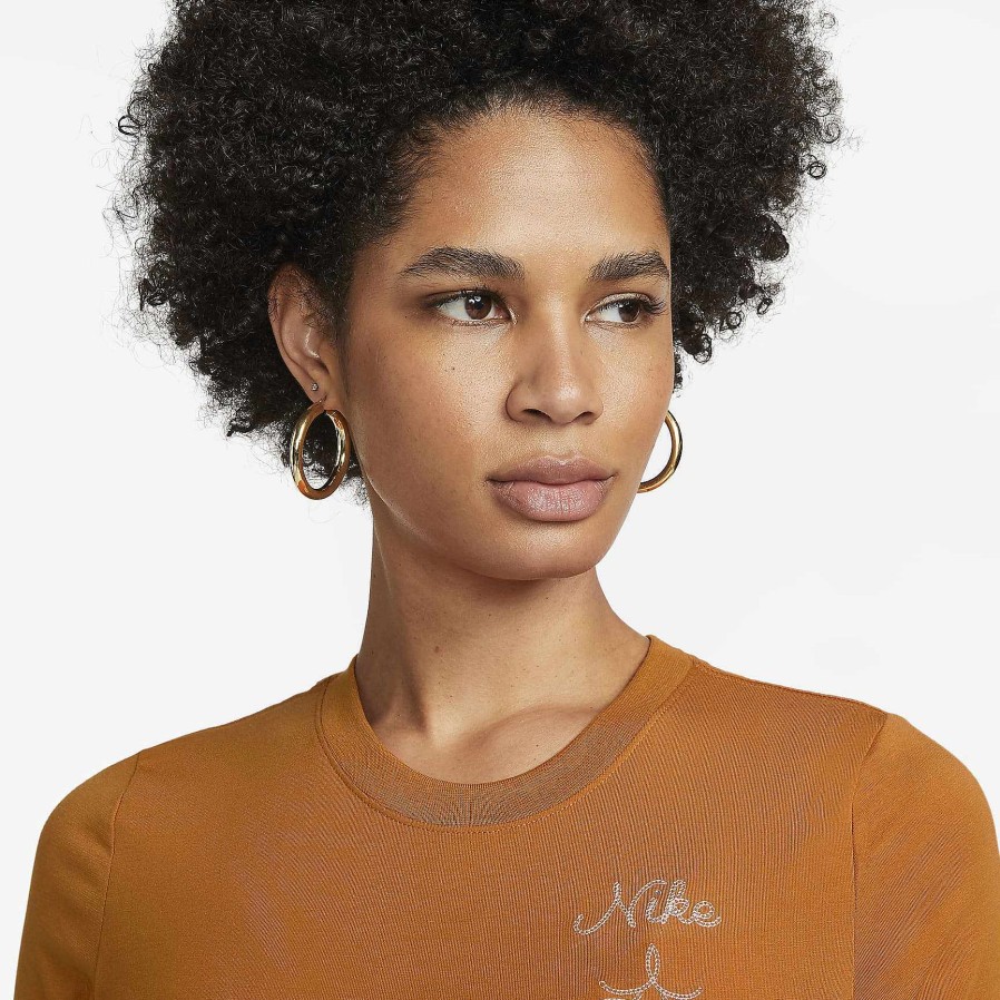 Women Nike Tops & T-Shirts | Nike Sportswear Essential