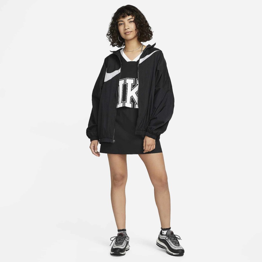 Women Nike Outerwear & Jackets | Nike Sportswear Essential Black/White