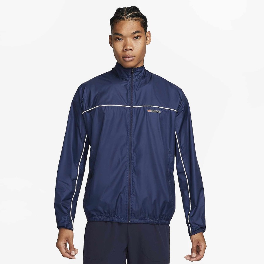 Men Nike Outerwear & Jackets | Nike Track Club