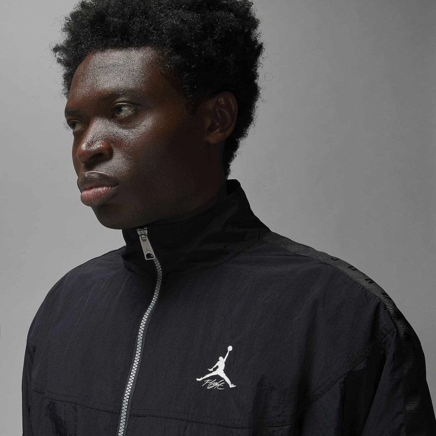 Men Nike Outerwear & Jackets | Jordan Essentials