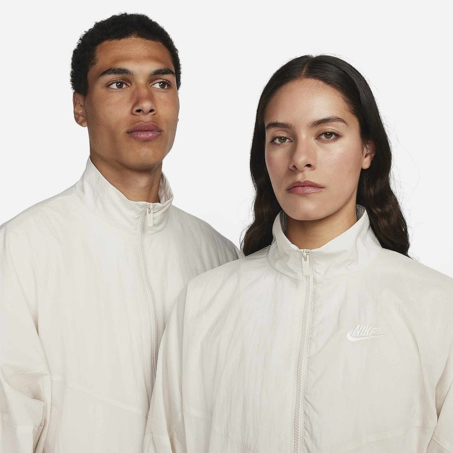 Women Nike Outerwear & Jackets | Nike Sportswear Essential Windrunner