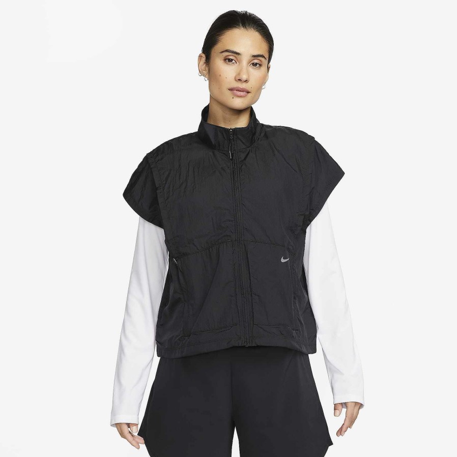 Women Nike Outerwear & Jackets | Nike Repel City Ready